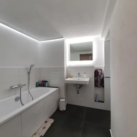 بيت للعطل Waldhaus Harz, Pur Mit Pool, Sauna Und Traumhaften Garten Stecklenberg